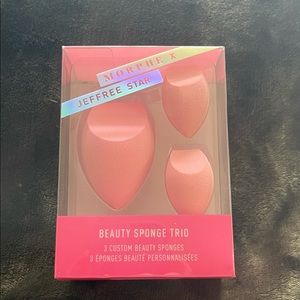Morphe by Jeffree Star Beauty Sponge Trio plus extra Jeffree Star Gift.